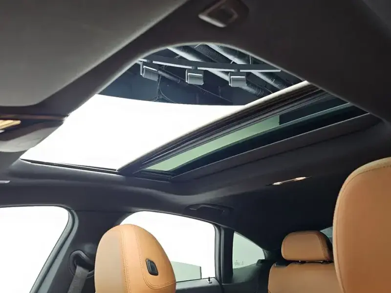 2022 BMW i4 с пробегом 32 965 км