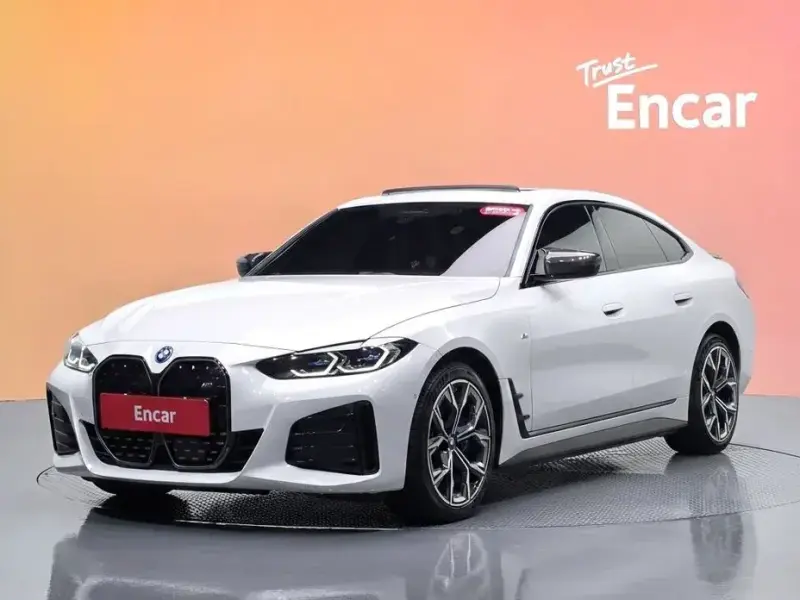 2023 BMW i4 с пробегом 51 208 км
