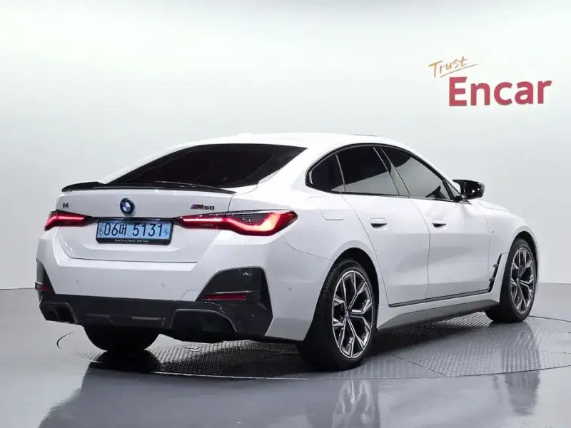 2023 BMW i4 с пробегом 51 208 км