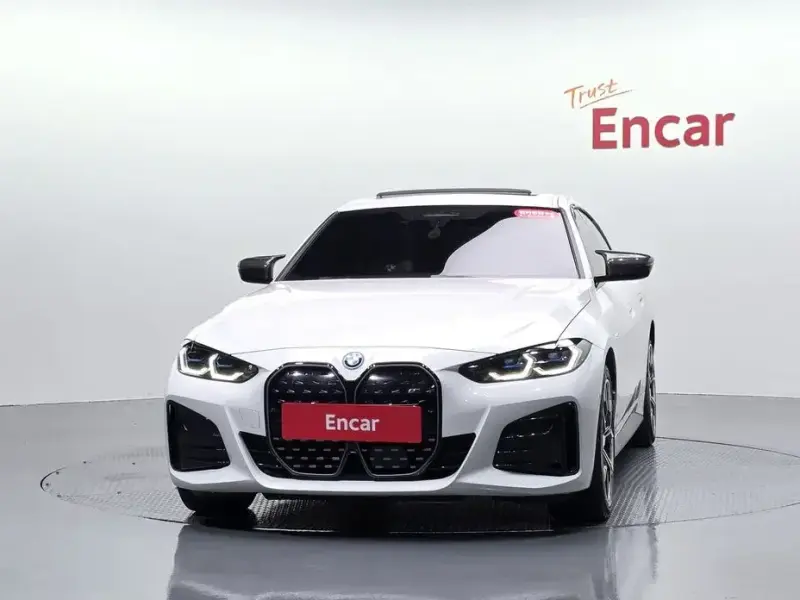2023 BMW i4 с пробегом 51 208 км