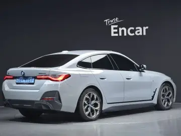 2024 BMW i4 с пробегом 21 393 км