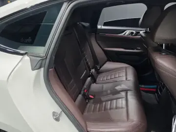 2023 BMW i4 с пробегом 51 208 км