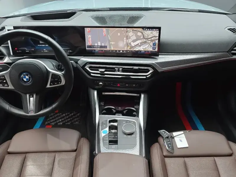 2024 BMW i4 с пробегом 21 393 км