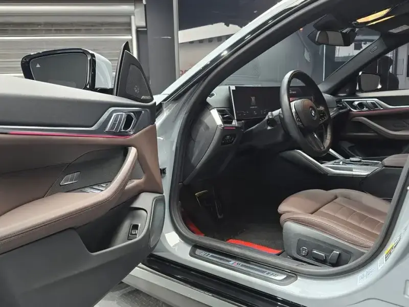 2024 BMW i4 с пробегом 21 393 км