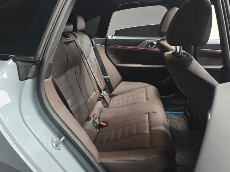 2024 BMW i4 с пробегом 21 393 км