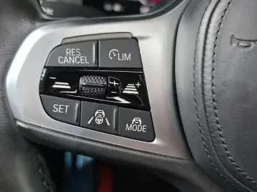 2023 BMW i4 с пробегом 51 208 км