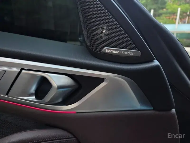 2022 BMW i4 с пробегом 71 539 км