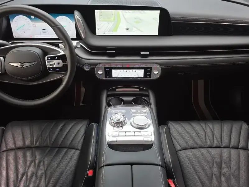 2023 Genesis G90 с пробегом 57 846 км