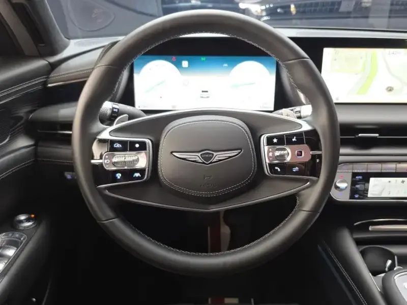 2023 Genesis G90 с пробегом 57 846 км