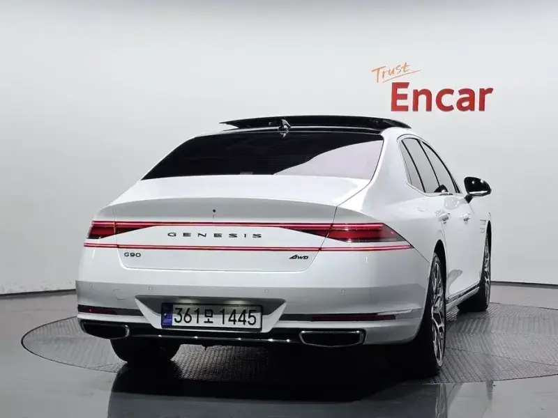 2023 Genesis G90 с пробегом 55 231 км