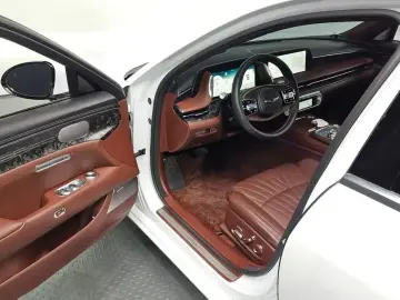 2023 Genesis G90 с пробегом 55 231 км