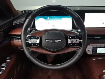 2023 Genesis G90 с пробегом 55 231 км