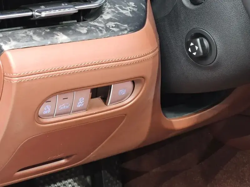 2023 Genesis G90 с пробегом 55 231 км