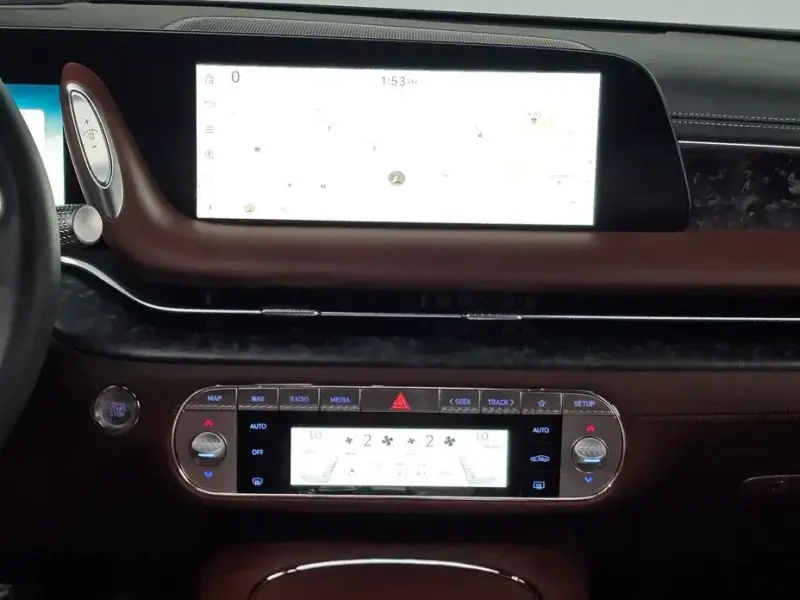 2023 Genesis G90 с пробегом 55 231 км