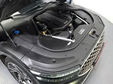 2023 Genesis G90 с пробегом 58 216 км