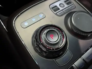 2023 Genesis G90 с пробегом 58 216 км