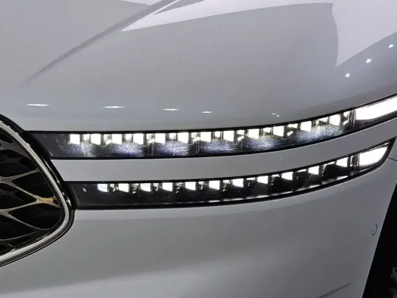 2023 Genesis G90 с пробегом 55 231 км