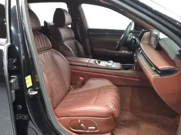 2023 Genesis G90 с пробегом 58 216 км