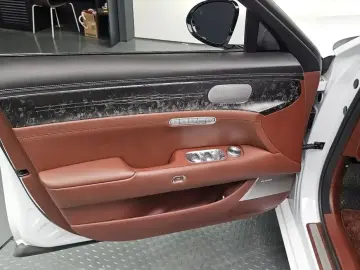 2023 Genesis G90 с пробегом 55 231 км