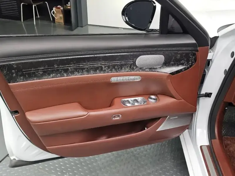 2023 Genesis G90 с пробегом 55 231 км