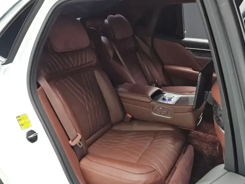 2023 Genesis G90 с пробегом 55 231 км
