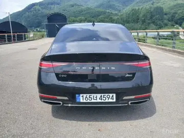 2023 Genesis G90 с пробегом 67 100 км