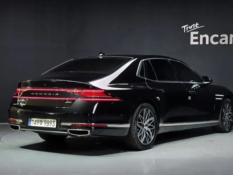 2023 Genesis G90 с пробегом 95 561 км