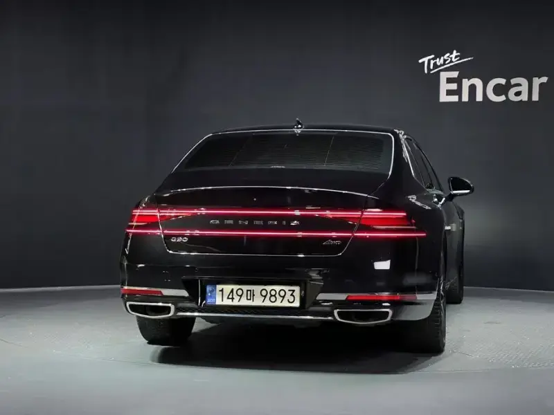 2023 Genesis G90 с пробегом 95 561 км