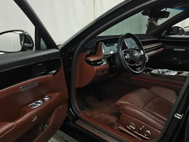 2023 Genesis G90 с пробегом 95 561 км