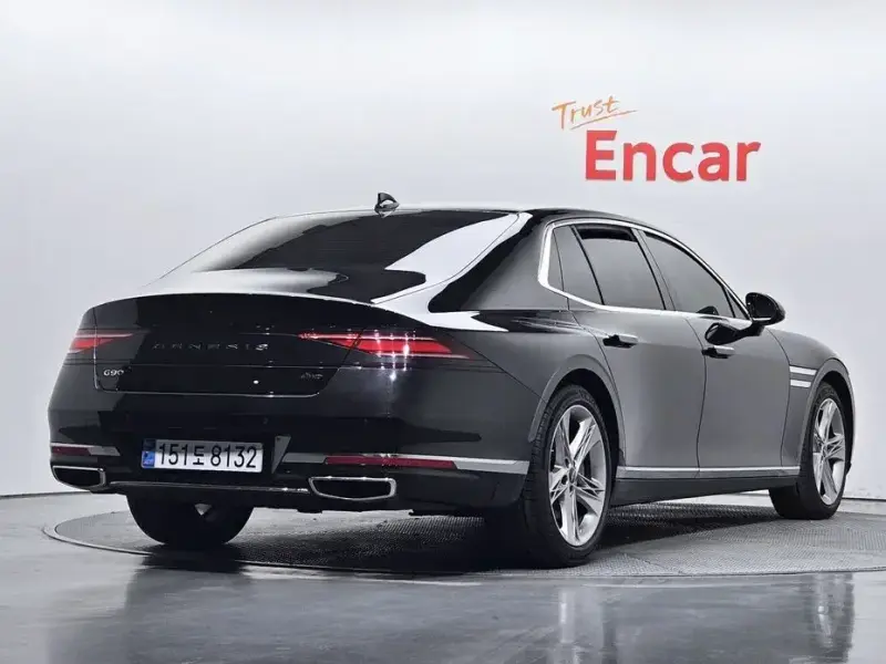 2023 Genesis G90 с пробегом 51 550 км