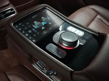 2023 Genesis G90 с пробегом 95 561 км