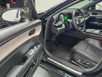 2023 Genesis G90 с пробегом 51 550 км