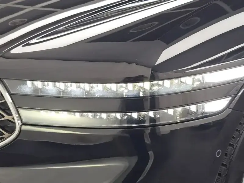 2023 Genesis G90 с пробегом 95 561 км