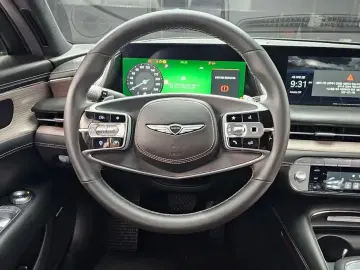 2023 Genesis G90 с пробегом 51 550 км