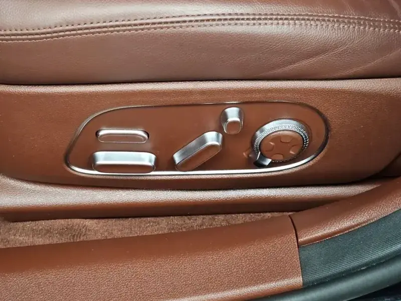 2023 Genesis G90 с пробегом 95 561 км