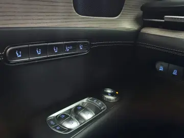 2023 Genesis G90 с пробегом 51 550 км