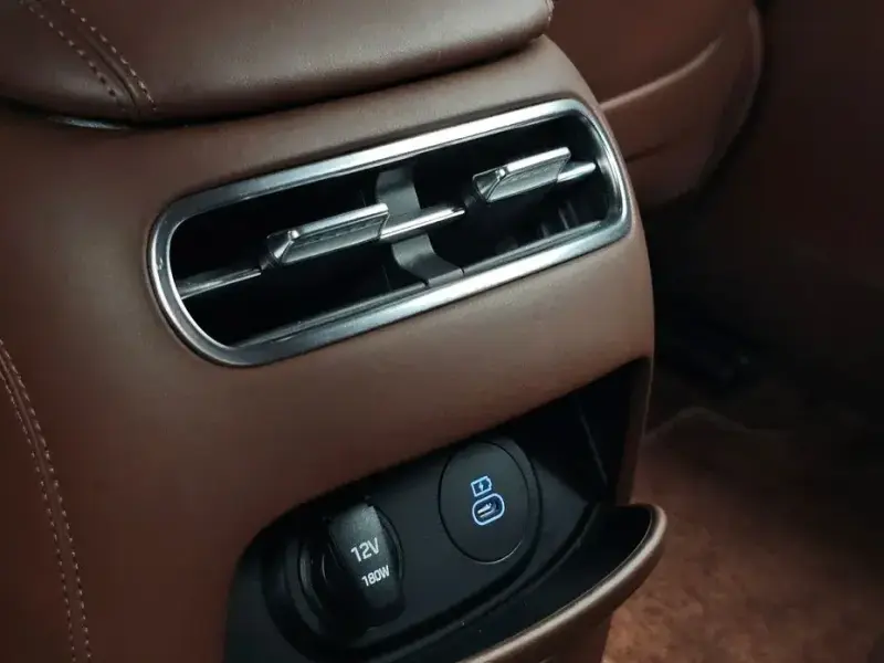 2023 Genesis G90 с пробегом 95 561 км
