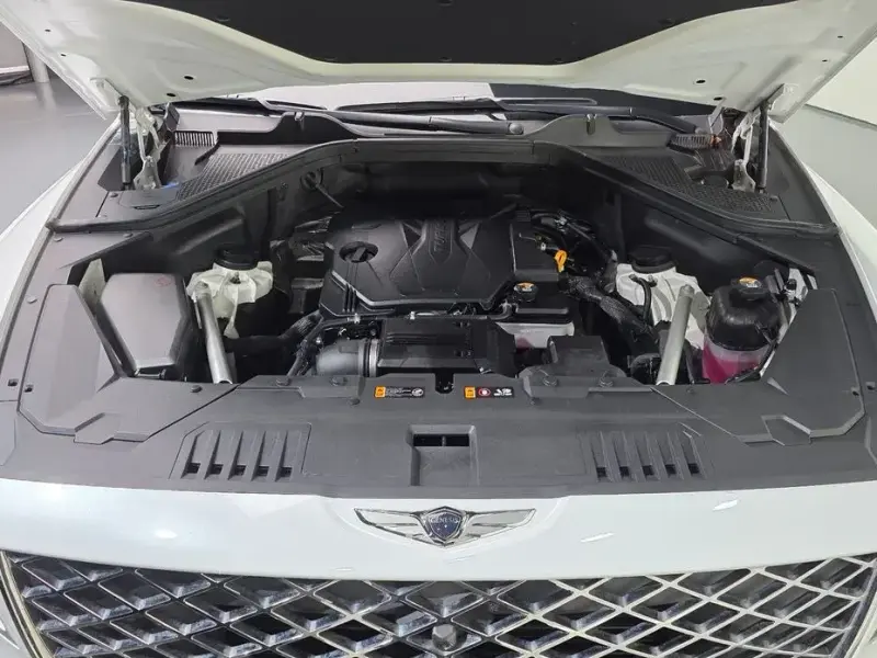 2023 Genesis GV80 с пробегом 23 938 км
