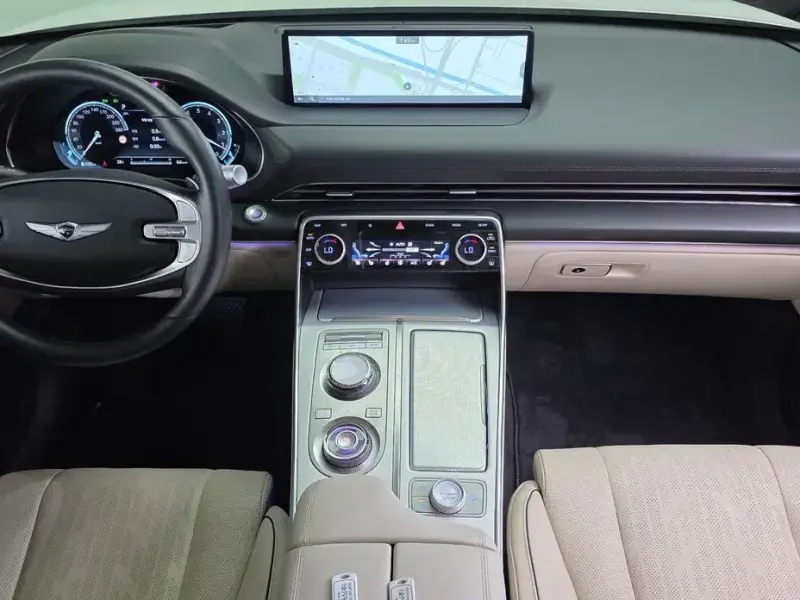 2023 Genesis GV80 с пробегом 23 938 км