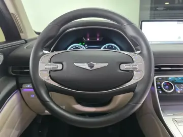 2023 Genesis GV80 с пробегом 23 938 км