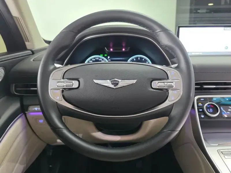 2023 Genesis GV80 с пробегом 23 938 км