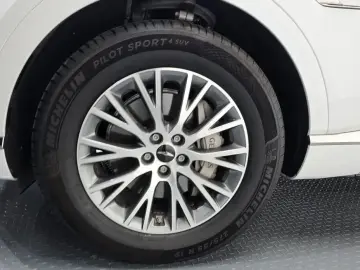 2023 Genesis GV80 с пробегом 53 556 км