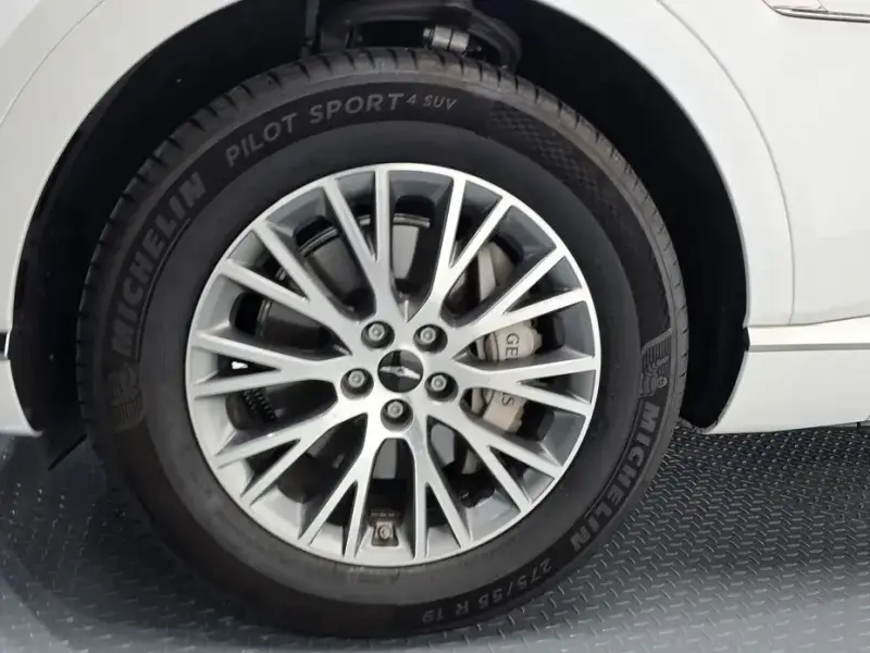 2023 Genesis GV80 с пробегом 53 556 км