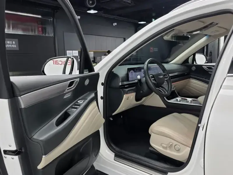2023 Genesis GV80 с пробегом 53 556 км