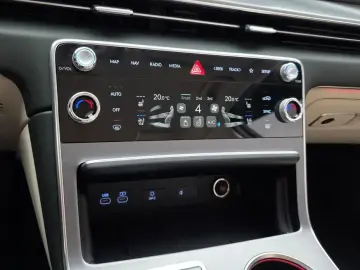2023 Genesis GV80 с пробегом 53 556 км