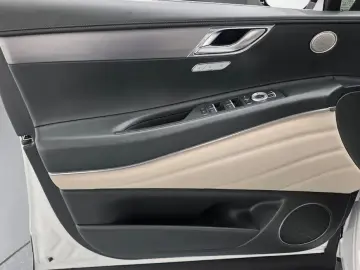2023 Genesis GV80 с пробегом 53 556 км