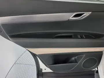 2023 Genesis GV80 с пробегом 53 556 км