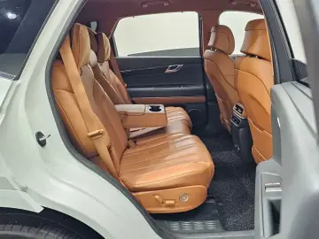 2023 Genesis GV80 с пробегом 48 422 км