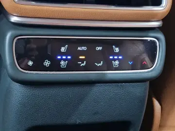 2023 Genesis GV80 с пробегом 48 422 км