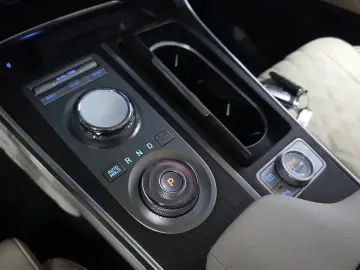 2023 Genesis GV80 с пробегом 53 848 км